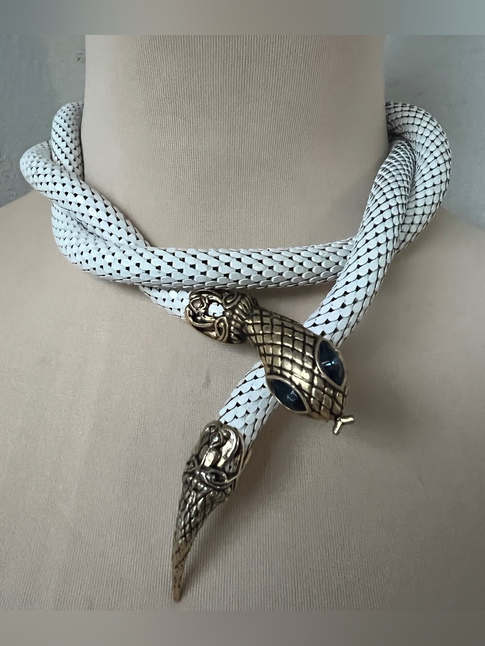 Vintage DL Auld White & Gold Mesh Snake Belt Lariat Necklace 40”